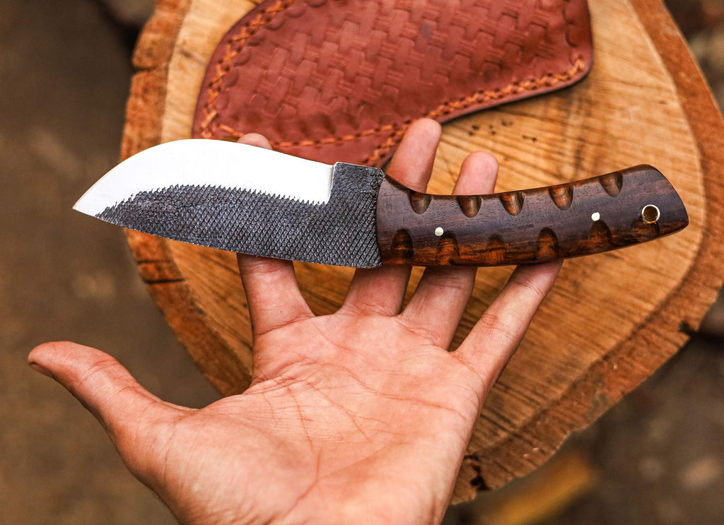 Handmade Forged Carbon Steel Hunting Skinning Knif