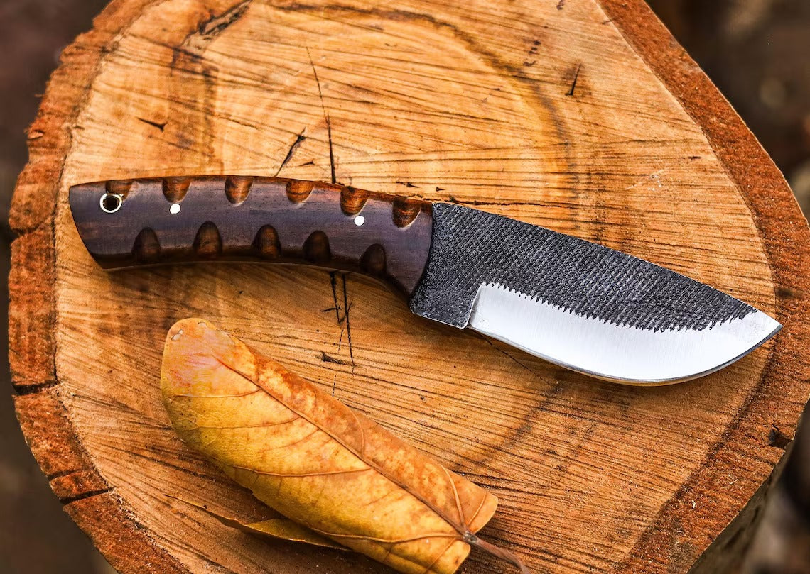 Handmade Forged Carbon Steel Hunting Skinning Knif