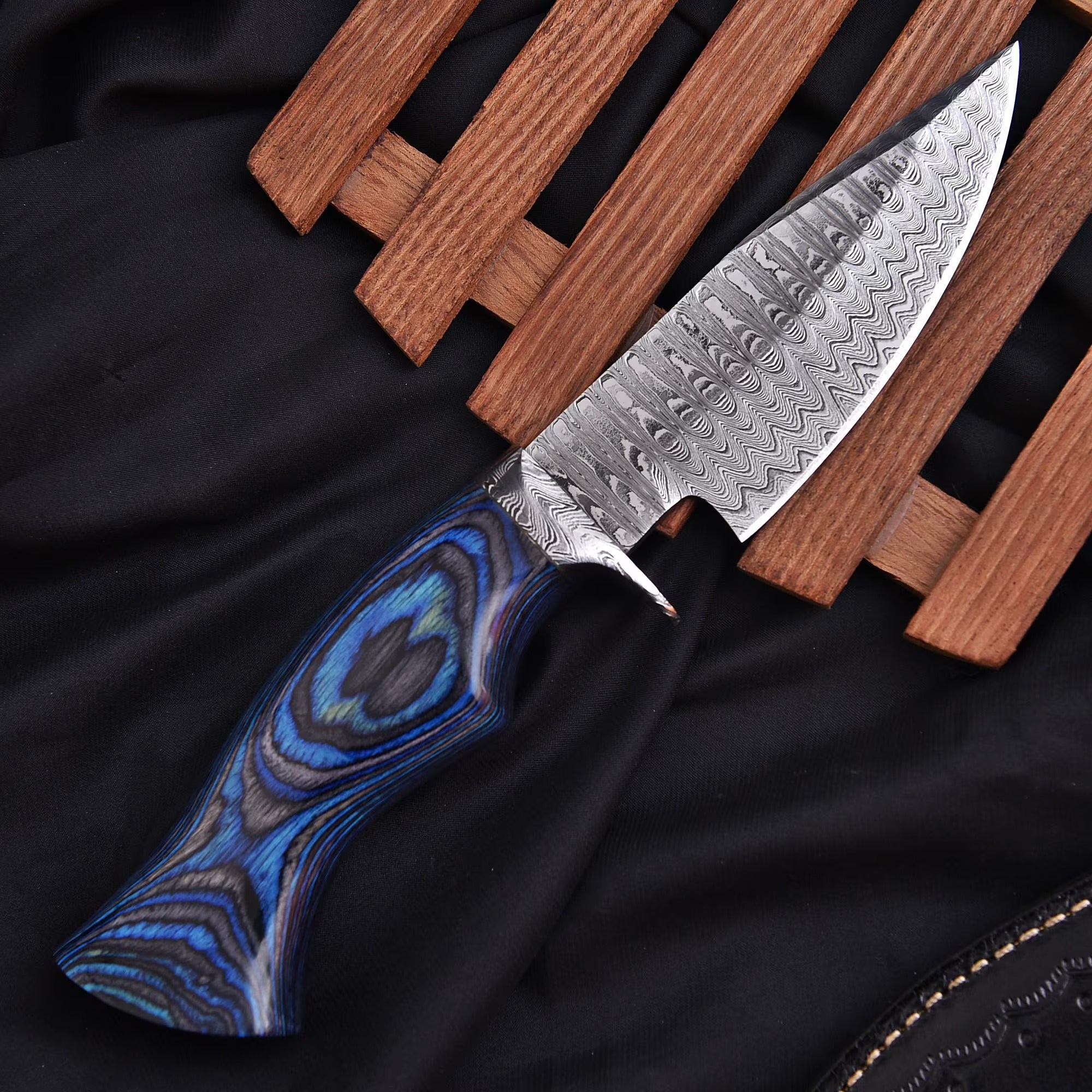 Custom Hand forged Hunting Bobket knife handel paka wood Sheath,outdoor camping